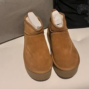 Brand New UGG Classic Ultra Mini Platform Boots - Chestnut, Size 10 Authentic